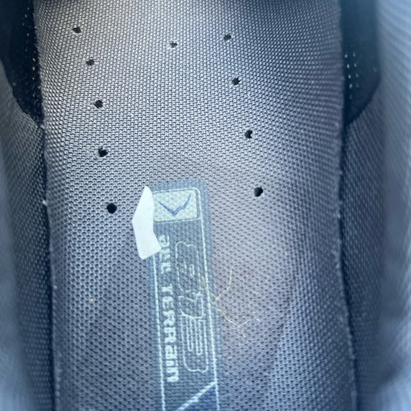 New Balance Gray Athletic Trail Running Shoes Women's Color Gray Sz 6 - Picture 8 of 15